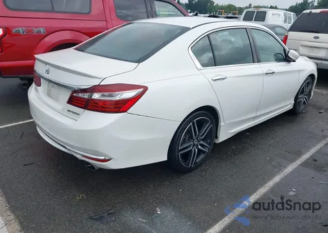 2017 Honda Accord Sport z USA, uszkodzony, nr VIN 1HGCR2F57HA242714